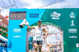 BIB: 402
                            <button type="button" onclick="openModal(21760598)" class="btn btn-primary btn-sm float-right btn-popup" data-toggle="modal" data-target=".modal-high-quality">
                        <i class="fas fa-shopping-cart"></i> Add to Cart
                    </button>
                                            <button type="button" onclick="isThisMe(21760598, true)" class="btn btn-success btn-sm float-right btn-popup btn-isme hidden" data-toggle="tooltip" data-placement="bottom" title="นี่คือรูปของคุณใช่ไหม คลิกที่นี่เพื่อเอาเข้าอัลบั้ม">
                        <i class="fas fa-plus"></i> Add to album
                    </button>
                    <button type="button" onclick="isThisMe(21760598, false)" class="btn btn-warning btn-sm float-right btn-popup btn-isnotme hidden">
                        <i class="fas fa-ban"></i> Remove from album
                    </button>